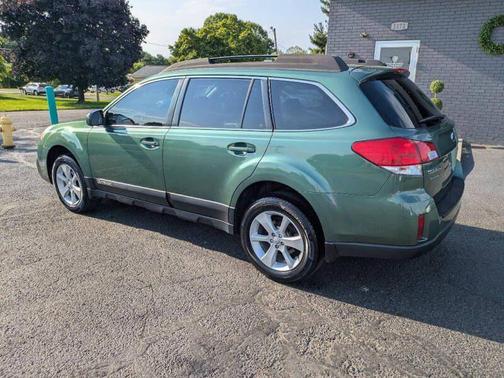 Cypress Green Pearl 2013 Subaru Outback 2.5i Premium