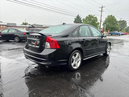 2009 Volvo S40 T5 R-Design