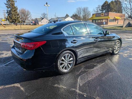 2015 INFINITI Q50 Premium