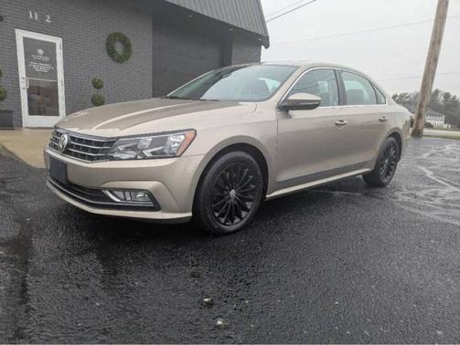 2016 Volkswagen Passat 1.8T SE w/Technology