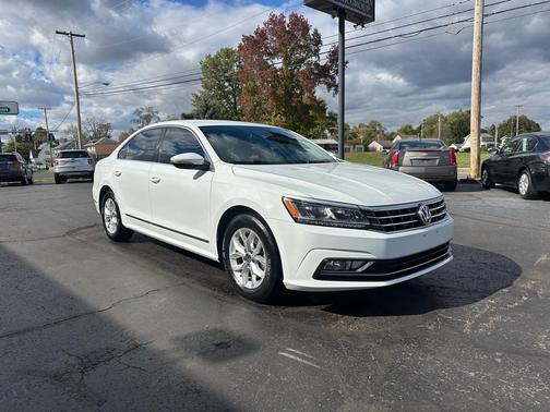 2016 Volkswagen Passat 1.8T S