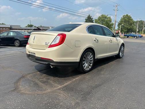 2014 Lincoln MKS Base