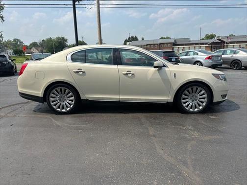 2014 Lincoln MKS Base