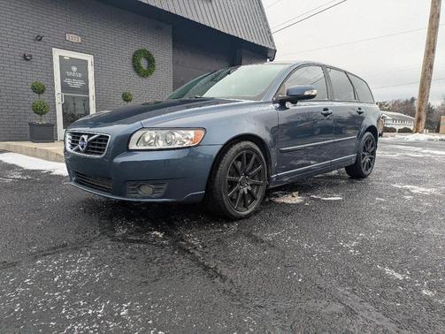 2011 Volvo V50 T5