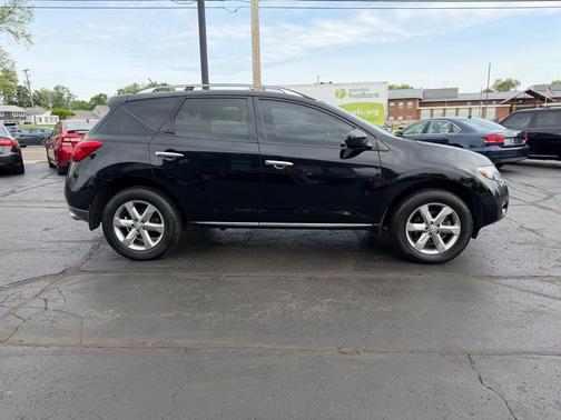 BLACK 2010 Nissan Murano SL