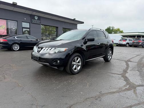 BLACK 2010 Nissan Murano SL