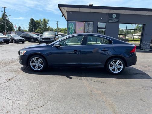 Caspian Blue Metallic 2014 Volvo S60 T5 Premier