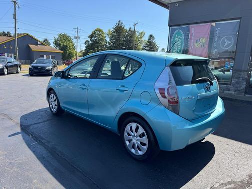 2013 Toyota Prius c One