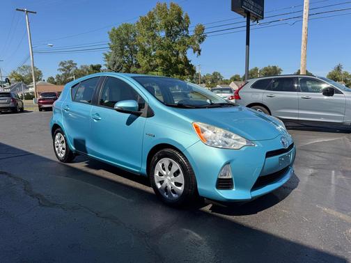 2013 Toyota Prius c One