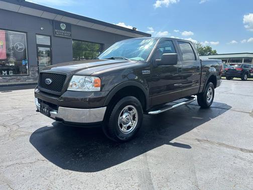 2005 Ford F-150 XLT SuperCrew