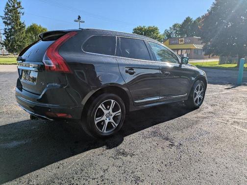 GREY 2015 Volvo XC60 T6 Platinum