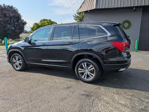 BLACK 2017 Honda Pilot EX-L