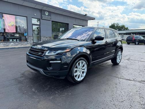 BLACK 2016 Land Rover Range Rover Evoque SE
