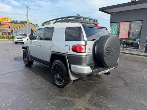 SILVER 2007 Toyota FJ Cruiser Base