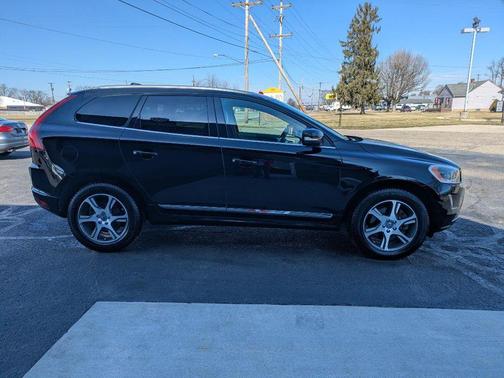 2015 Volvo XC60 T6 Platinum