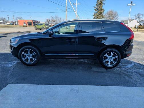 2015 Volvo XC60 T6 Platinum