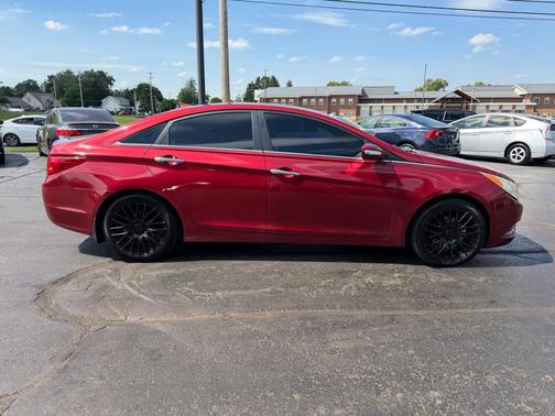 RED 2013 Hyundai SONATA SE 2.0T
