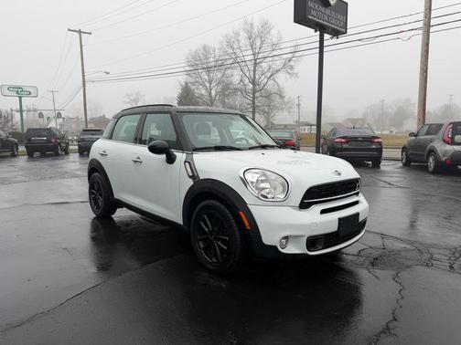 2015 MINI Countryman Cooper S