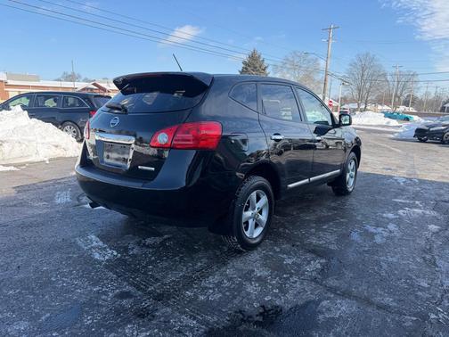 2012 Nissan Rogue S