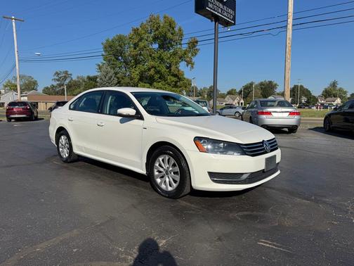 2015 Volkswagen Passat 1.8T S