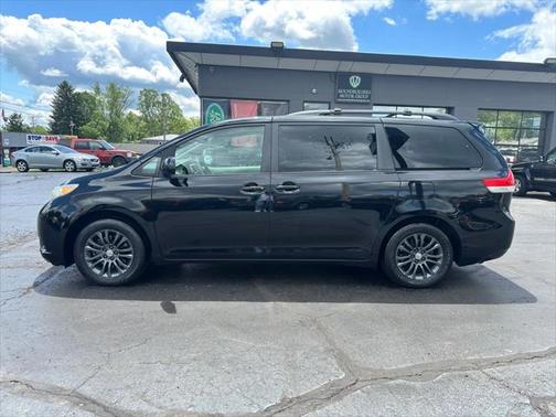 2013 Toyota Sienna XLE