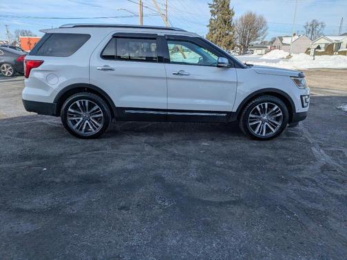 2017 Ford Explorer Platinum