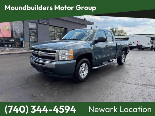 BLUE 2010 Chevrolet Silverado 1500 LT