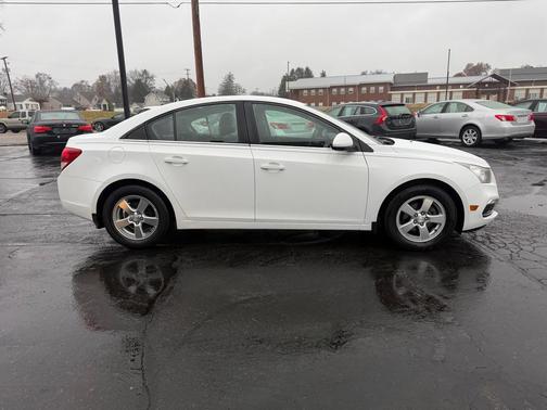 2015 Chevrolet Cruze 1LT