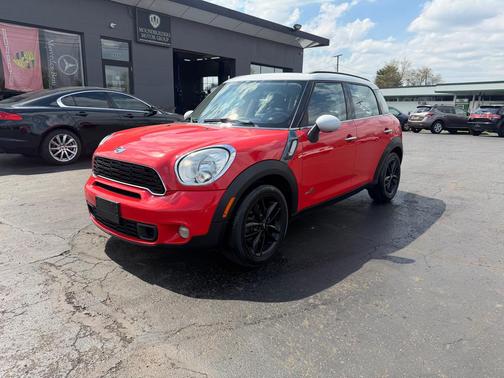 2012 MINI Cooper S Countryman Base