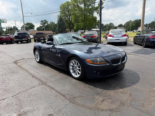 BLUE 2004 BMW Z4 2.5i Roadster