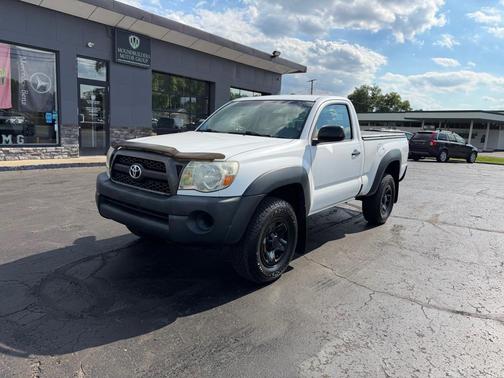 WHITE 2011 Toyota Tacoma Base
