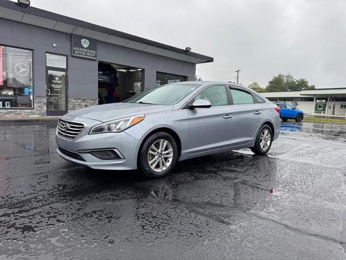 2016 Hyundai SONATA SE