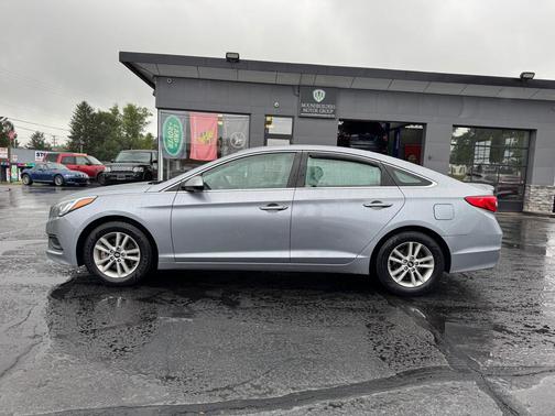 2016 Hyundai SONATA SE