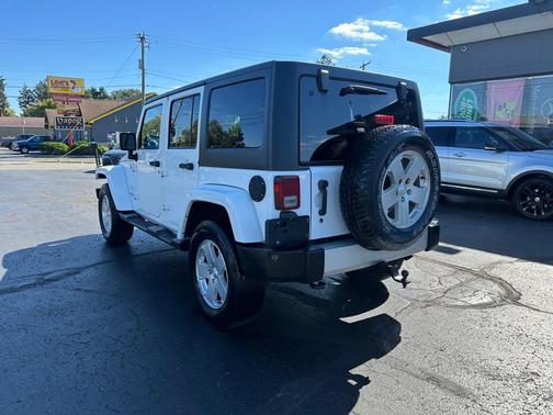 2011 Jeep Wrangler Unlimited Sahara