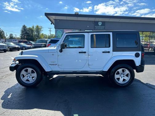 2011 Jeep Wrangler Unlimited Sahara