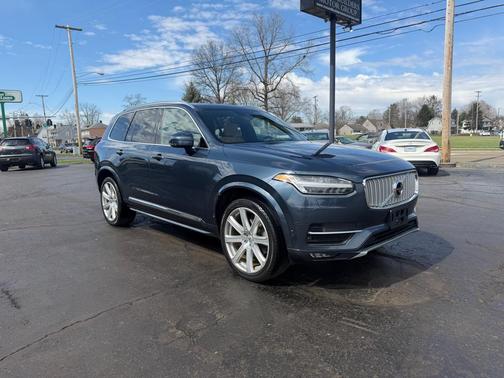 2019 Volvo XC90 T6 Inscription