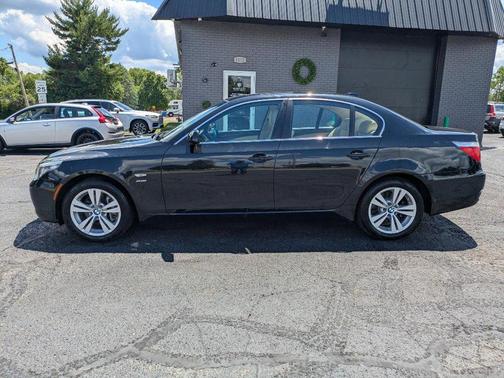BLACK 2009 BMW 528 528I XDRIVE