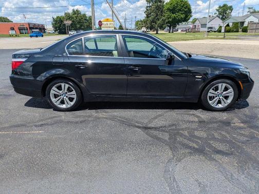 BLACK 2009 BMW 528 528I XDRIVE