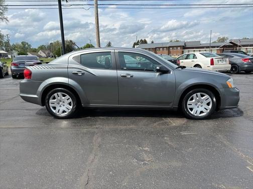 2012 Dodge Avenger SE