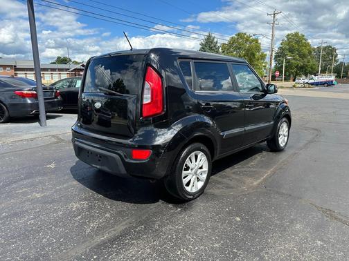 2012 Kia Soul +