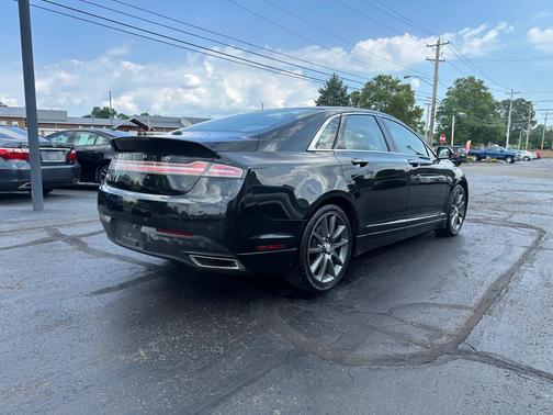 2013 Lincoln MKZ Base