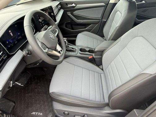 2026 Volkswagen Jetta 1.4T SE