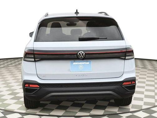 2025 Volkswagen Taos 1.5T SE Black