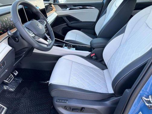 2026 Volkswagen Tiguan 2.0T SEL R-Line 4MOTION