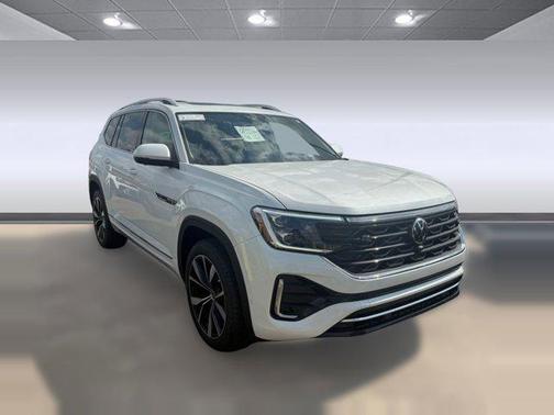 White 2026 Volkswagen Atlas 2.0T SEL Premium R-Line 4MOTION