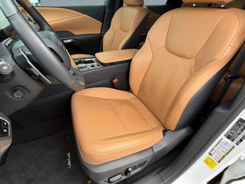 Eminent White Pearl 2024 Lexus RX 350 Premium Plus
