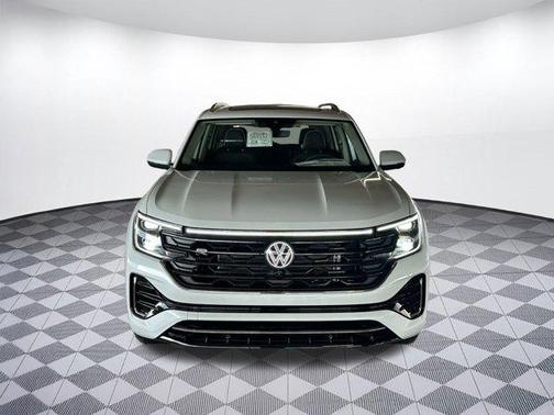 2025 Volkswagen Atlas 2.0T SEL Premium R-Line 4MOTION