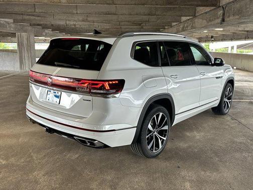 2025 Volkswagen Atlas 2.0T SEL Premium R-Line 4MOTION