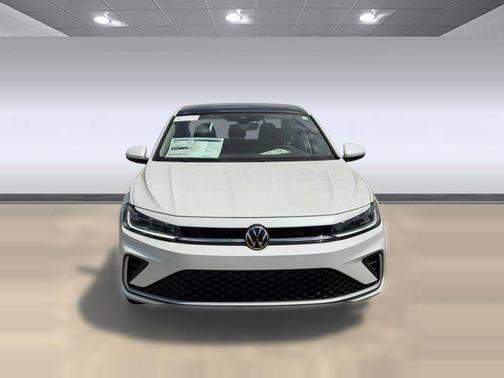 Opal White Pearl 2026 Volkswagen Jetta 1.4T SE