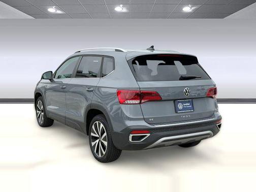Gray 2022 Volkswagen Taos 1.5T SE